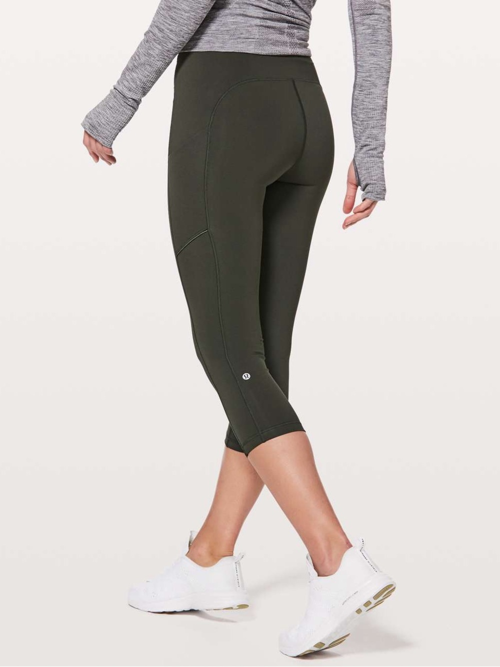 Lululemon Speed Up Crop 21" in Olive Green